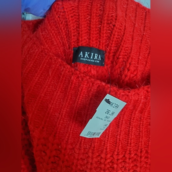 AKIRA RED SHOULDER - Picture 2 of 3